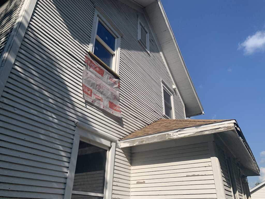 Storm Damaged Siding Repair in Tuscola, IL