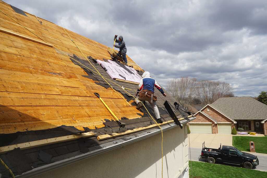 Are Thick Shingles in Champaign, IL, Right for My Home?