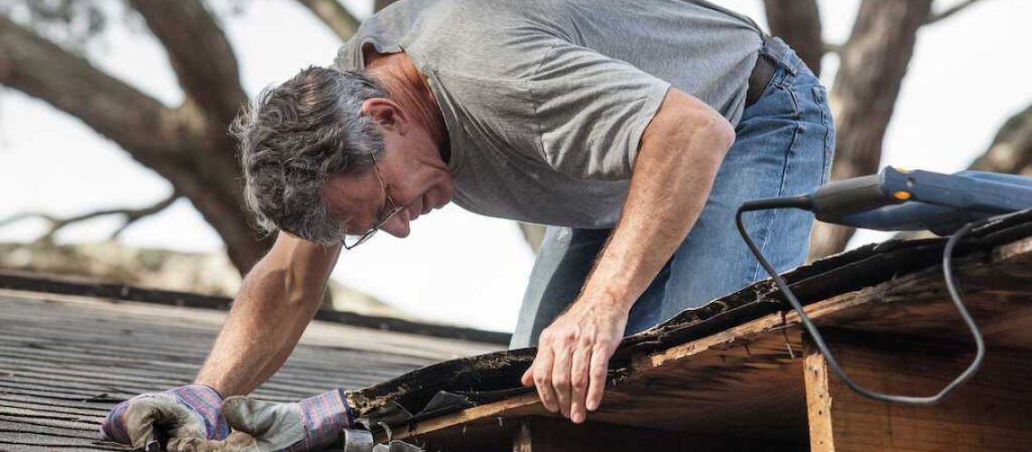 common roof repair mistakes